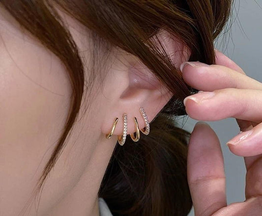 Golden W-Earrings for Women, Lightweight \u0026 Durable